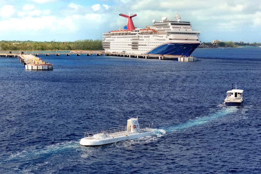 Cozumel: Atlantis Submarine Adventure - Who should book this Cozumel outing?