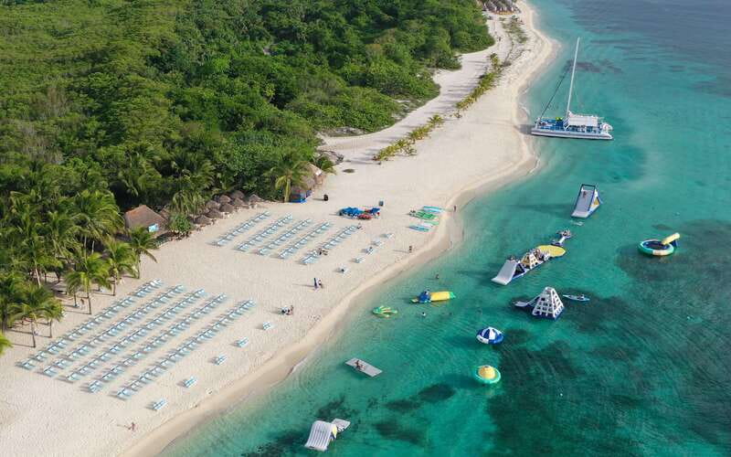 Cozumel: El Cielo, Palancar Reef, and Beach Party with Food - Lunch and play time at Fury Private Beach