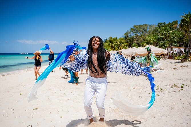 Cozumel: KUZÁ Beach Day, Buffet, Open Bar & Mexican Flavors Class - Buffet lunch and what the open bar covers