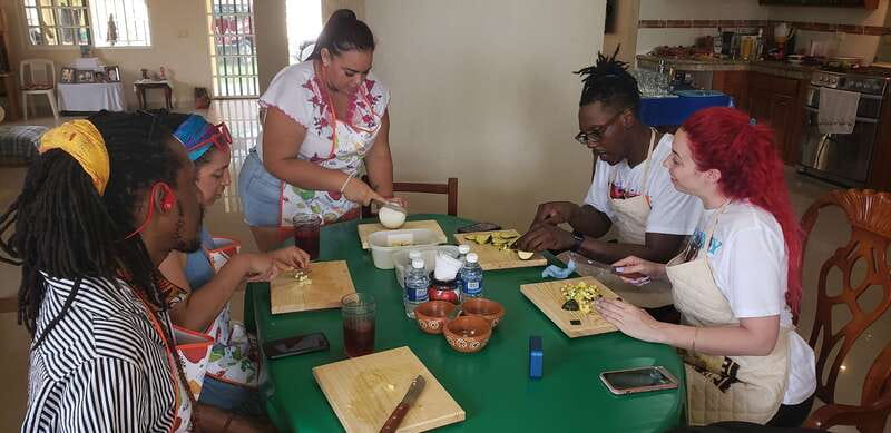 Cozumel: Private Cooking Class in a Family Kitchen - The snorkeling question