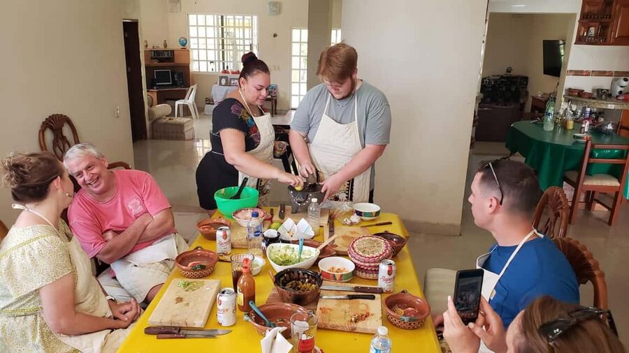 Cozumel: Private Cooking Class in a Family Kitchen - What $89 buys you
