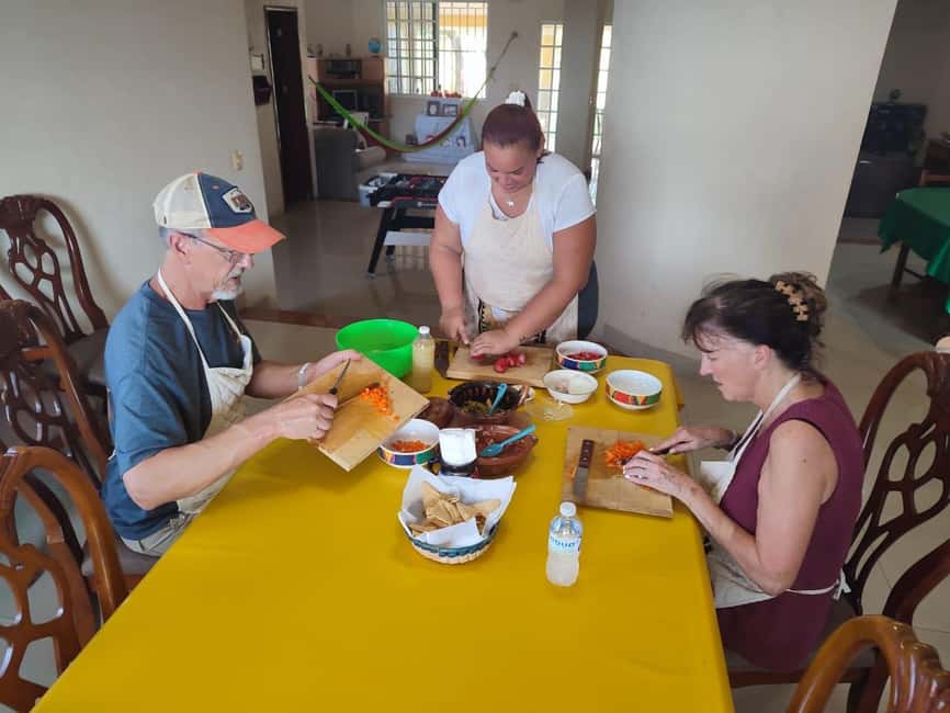 Cozumel: Private Cooking Class in a Family Kitchen - Should you book it?