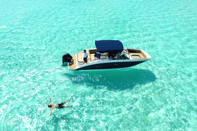 Deluxe Private Boats - 27 ft Sea Ray - A private boat, with a route shaped by the day