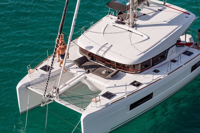 Deluxe Private Boats - 40 ft Catamaran - Lunch is more than a quick boat snack
