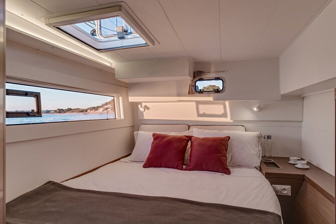 Deluxe Private Boats - 40 ft Catamaran - Paddleboard time and room to unwind