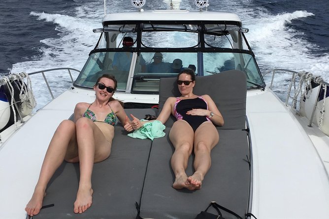 Deluxe Private Boats - 40 ft Sea Ray - Fresh ceviche, snacks, and an open bar