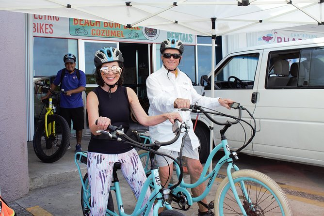 E-Bike City Tour though Cozumel & Taco Tasting Tour - A 45-minute pause near the beach