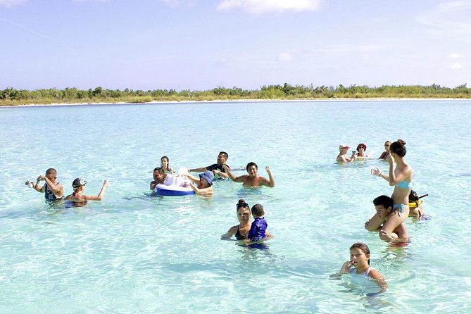 "First Lady" Private Snorkel & El Cielo Sandbar Combo - El Cielo is for floating, not rushing