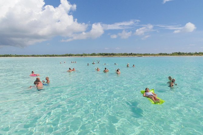 "First Lady" Private Snorkel & El Cielo Sandbar Combo - Who should book the First Lady?
