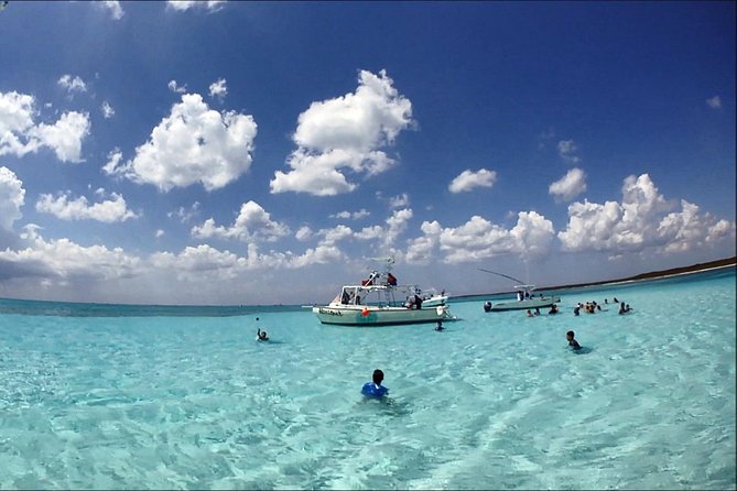 "First Lady" Private Snorkel & El Cielo Sandbar Combo - Lunch and drinks are a genuine part of the value
