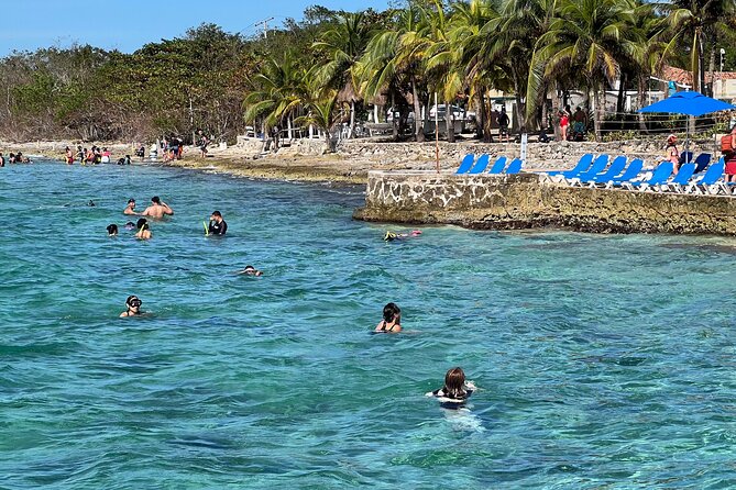 Money Bar Day Pass with Snorkel & Mexican Lunch - Lunch with a choice of Mexican-style favorites