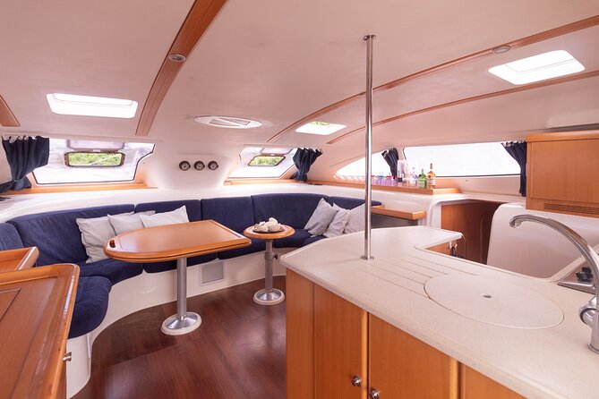 Private 6 Hrs 47 ft. Catamaran Snorkel & Cielo Charter (30p. max) - El Cielo’s shallow-water stop